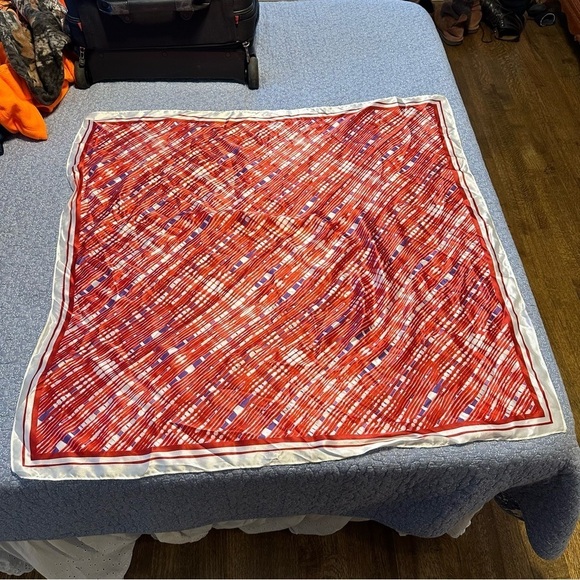 Scoop Scarf Silk Red & White Holiday Sweetheart Accessory Large 34” Square - Picture 5 of 7